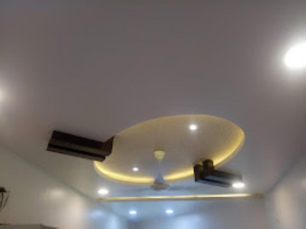 Hotel Sai Saya,Насик Экстерьер фото